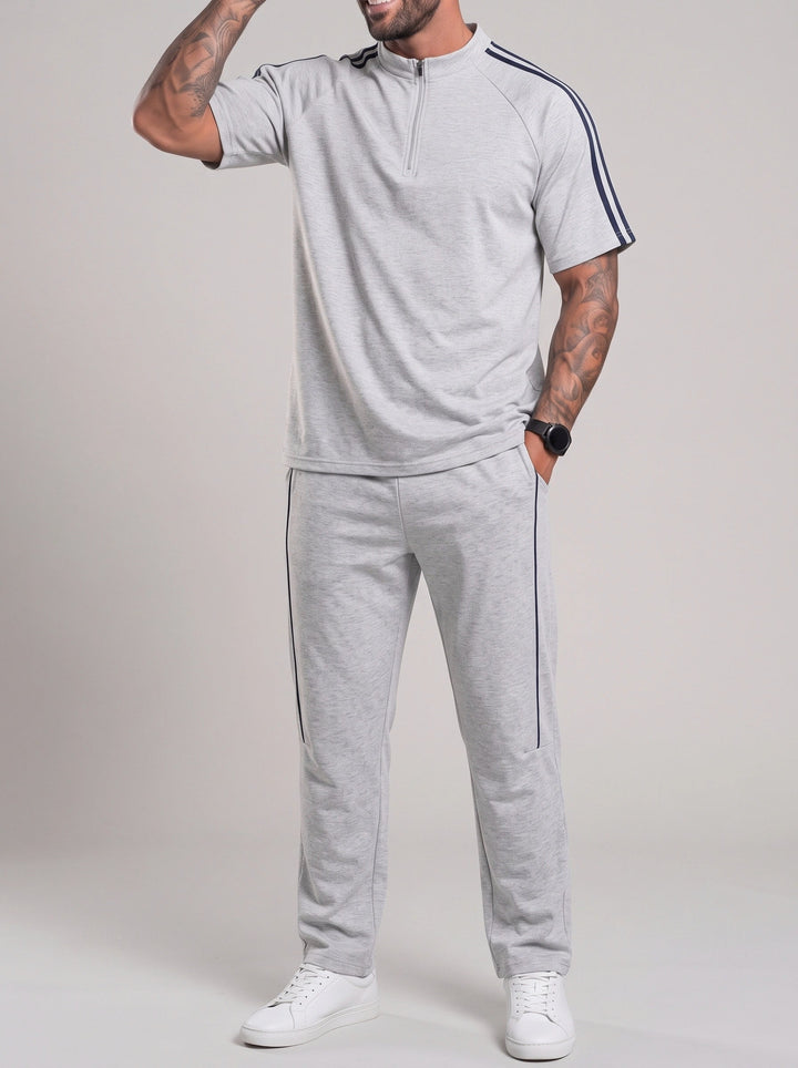 Ensemble haut manches courtes et pantalon, porté