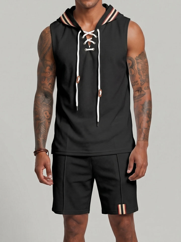 Ensemble gilet à capuche et short, porté