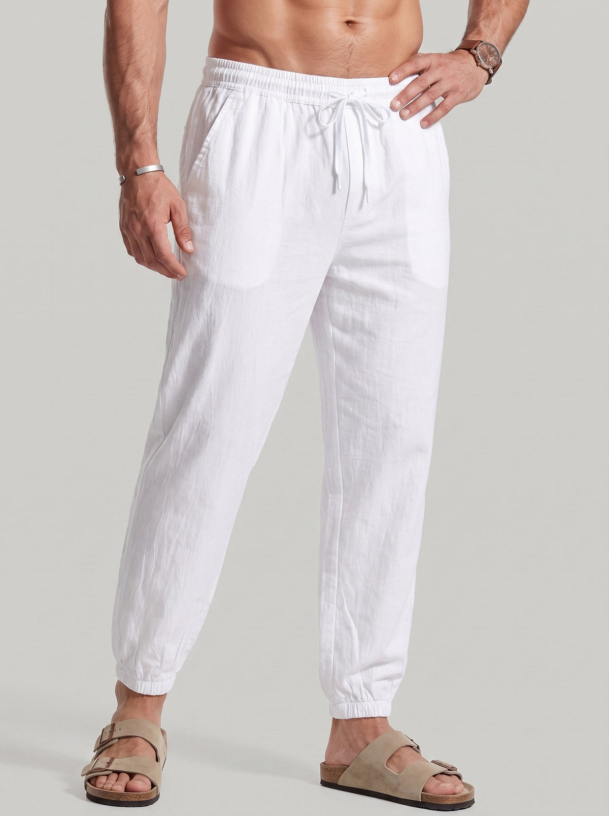 Pantalon court à coupe droite — vue principale du produit.
