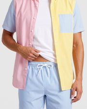 Ensemble deux pièces — détail short bleu clair à cordon et bas de la chemise