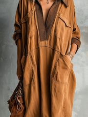 Robe midi caramel à poches — gros plan du col en V contrasté et d'une grande poche plaquée