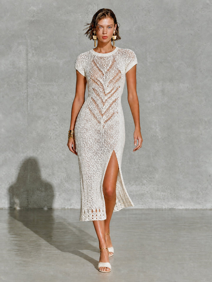 Robe midi blanche ajourée, vue d'ensemble de face