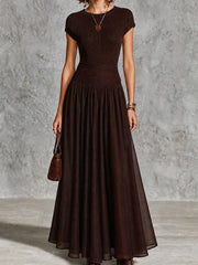 Robe maxi brun foncé, vue rapprochée de face