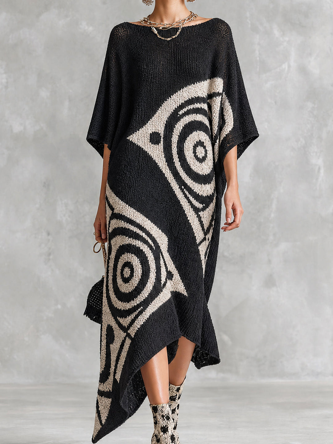 Robe maxi jacquard noire et blanche, vue rapprochée de face