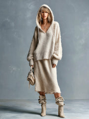 Ensemble beige capuche jupe midi — vue portée en pied, autre prise de vue