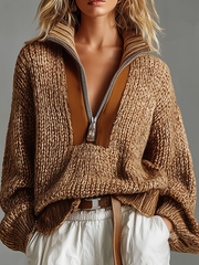 Pull brun châtaigne demi-zip — gros plan du col, du demi-zip et de la maille côtelée
