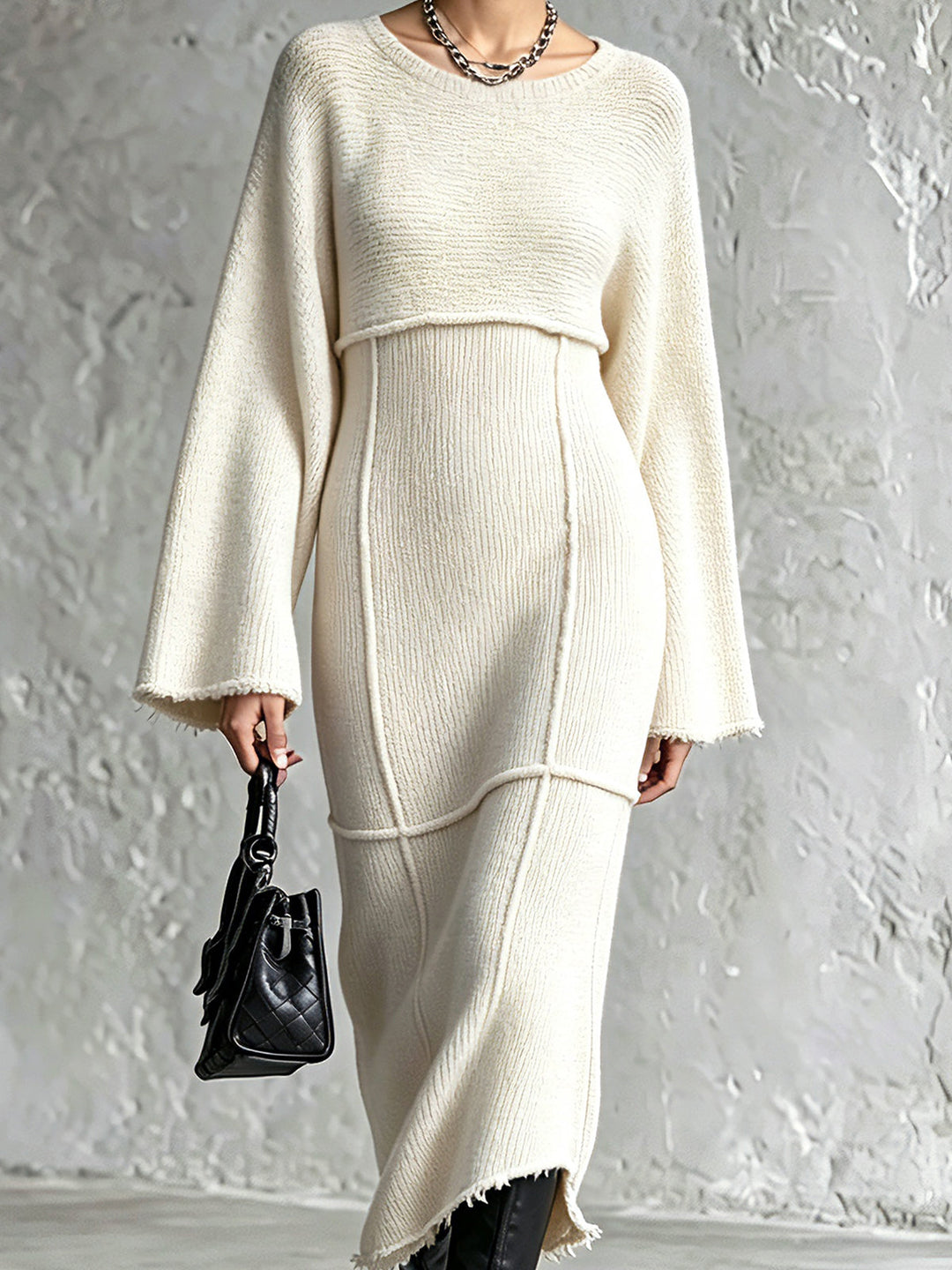 Robe en maille écrue, vue rapprochée de face