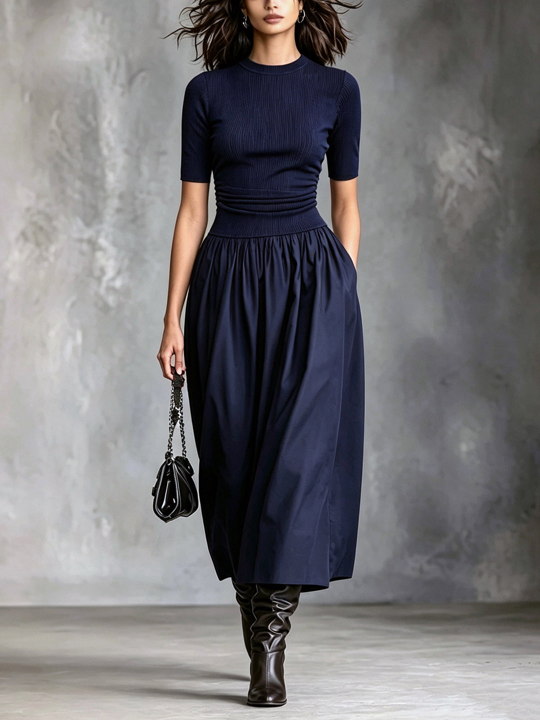 Robe midi bleu marine, vue de face