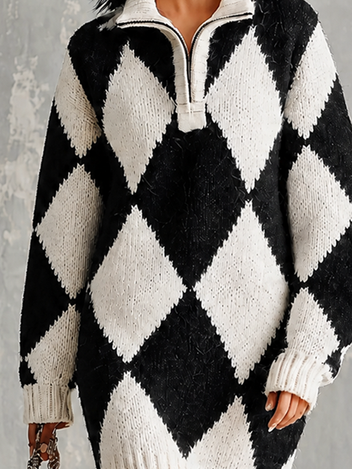Robe à losanges noirs et blancs, détail de la maille