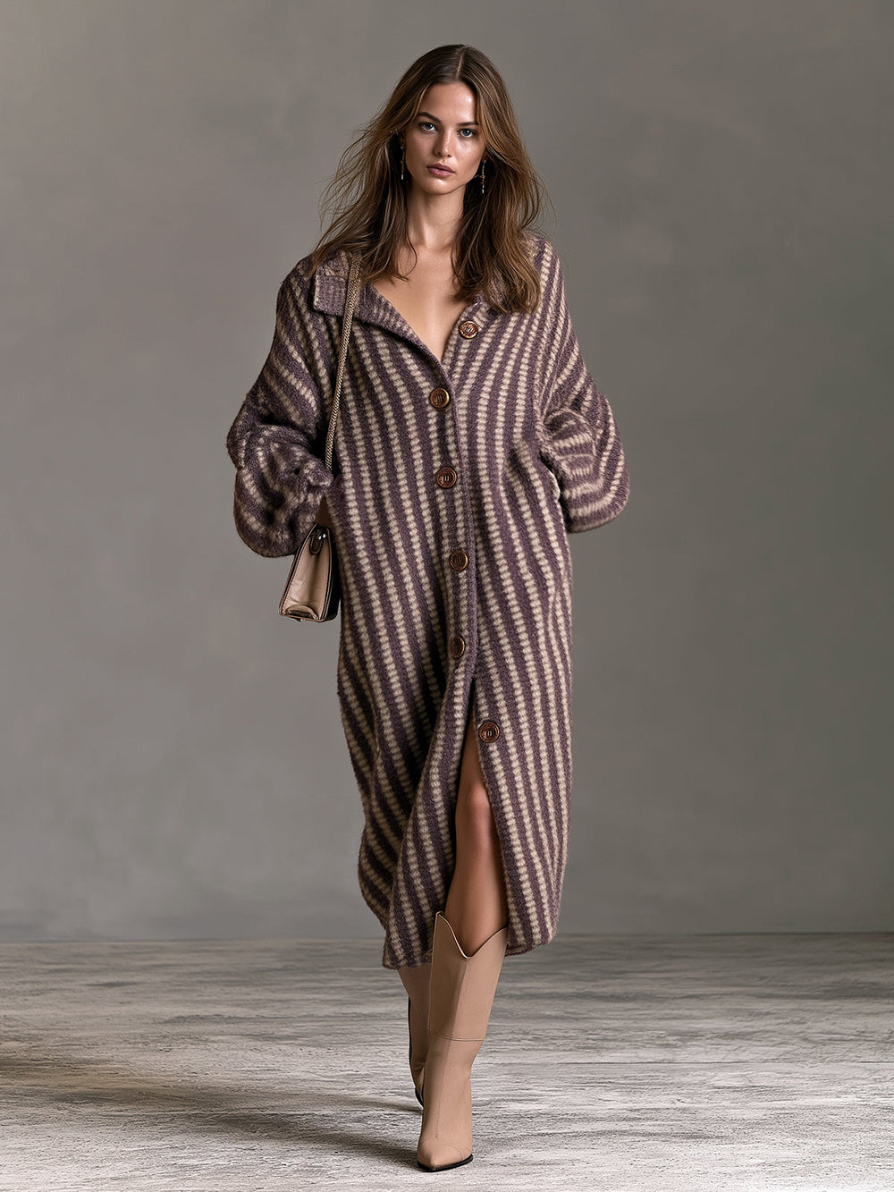 Robe rayée prune et beige, vue d'ensemble de face