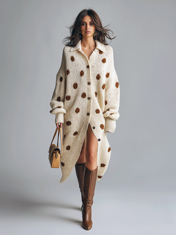 Robe en maille beige à pois, vue d'ensemble de face