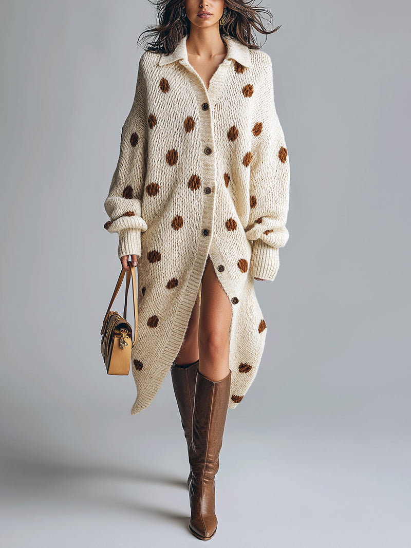 Robe en maille beige à pois, vue de face