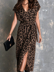 Robe midi léopard marron, vue rapprochée de face