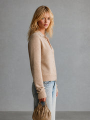 Cardigan camel effet superposé — vue portée de profil