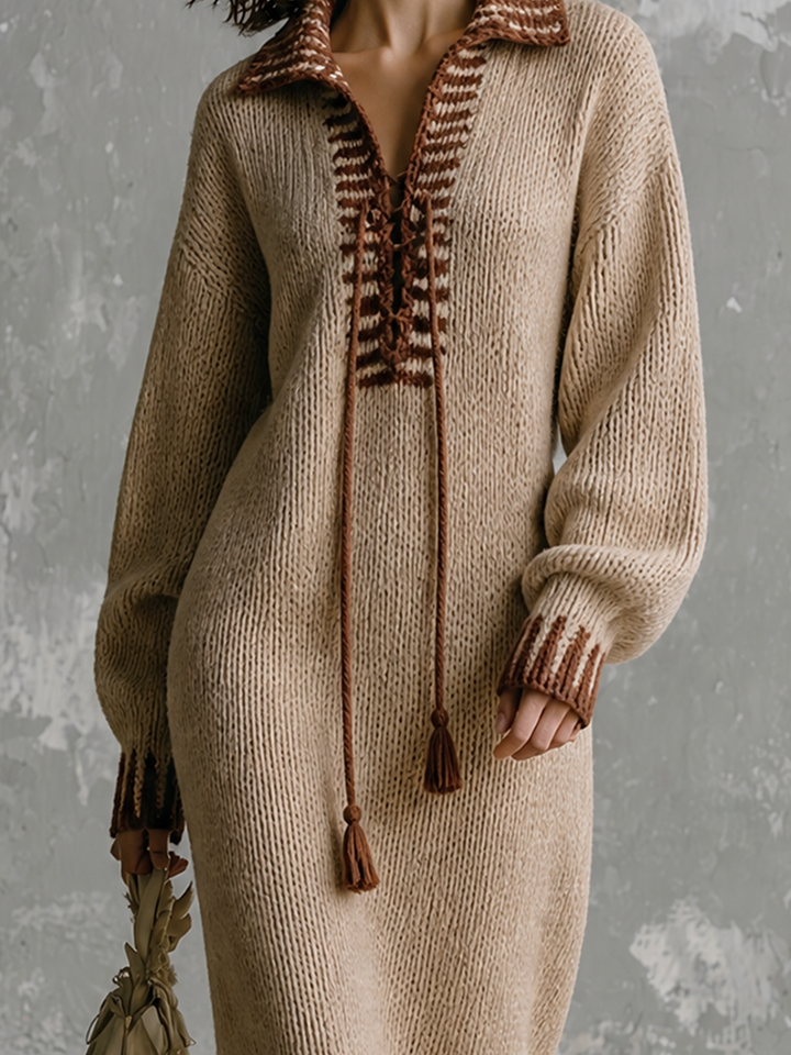 Robe midi beige à laçage, gros plan du laçage