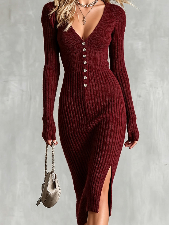Robe midi bordeaux à boutons, vue rapprochée de face