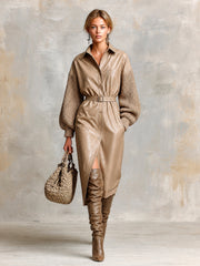 Robe brun clair manches lanternes — vue portée en pied, main sur la hanche