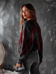 Pull losanges gris et rouge — vue portée de dos, losanges sur tout le dos
