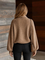 Pull camel devant croisé — vue portée de dos