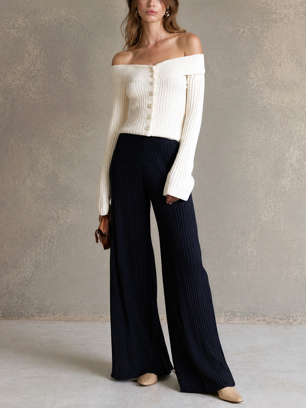 Ensemble cardigan et pantalon large — vue portée en pied, pantalon large