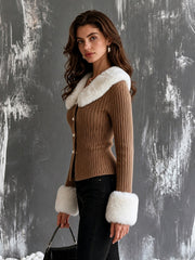 Cardigan brun à col contrastant — vue de profil.