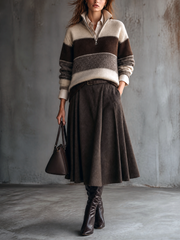 Ensemble pull zippé et jupe plissée — vue portée de l’ensemble.