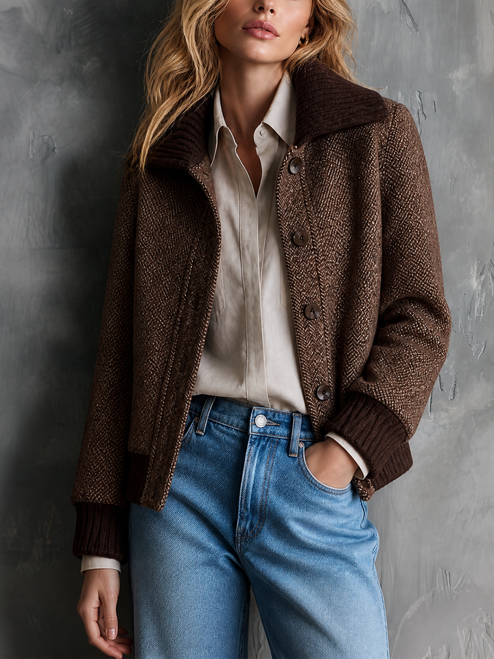 Veste brune à col contrastant — vue portée de face