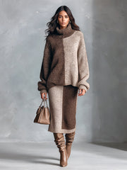 Ensemble bicolore pull et jupe midi — vue en pied.