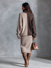 Ensemble bicolore pull et jupe midi — vue de dos.