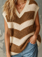 Pull sans manches à rayures crème et camel — détail du modèle.