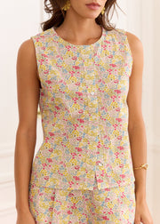 Top fleuri jaune rose boutonnée