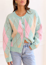 Gilet vert rose Gilles — gros plan des losanges et des boutons