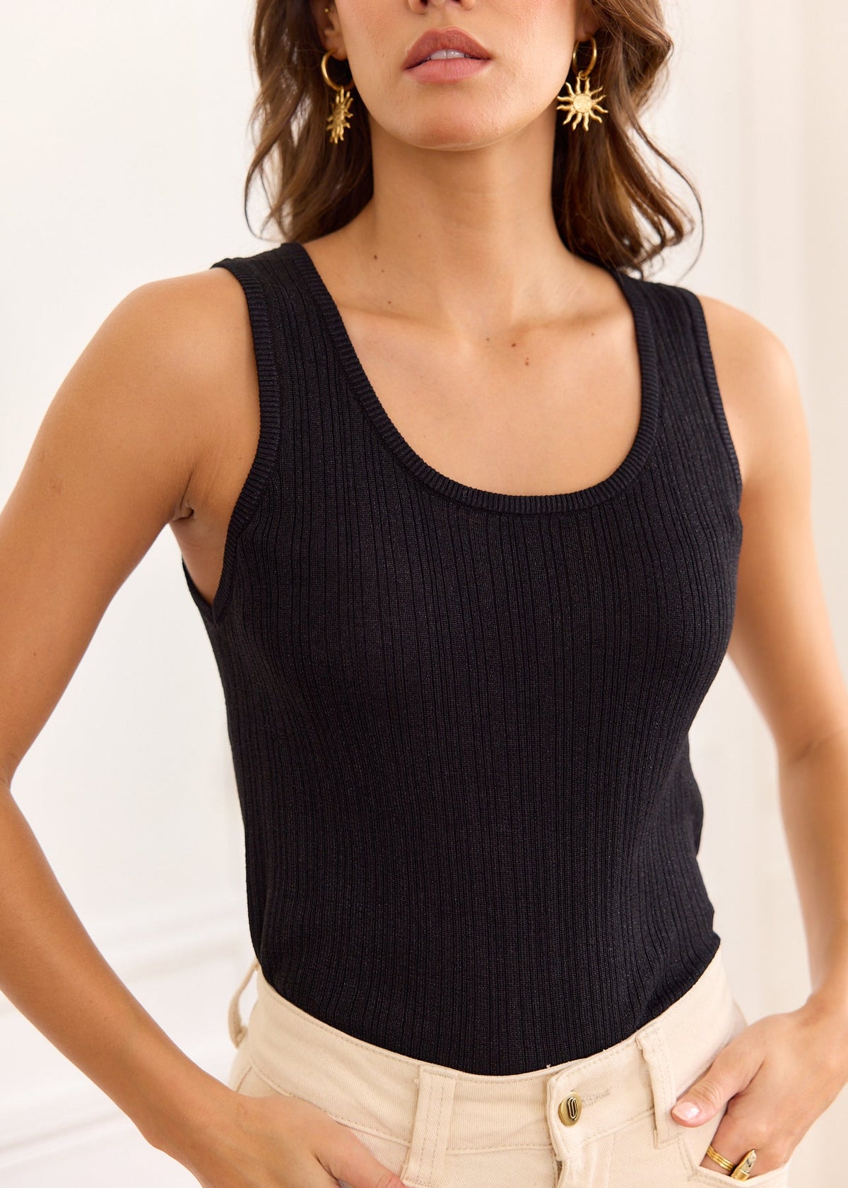Top maille légère noire fluide
