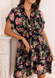 Robe noire fleurie rose vert boutonnée
