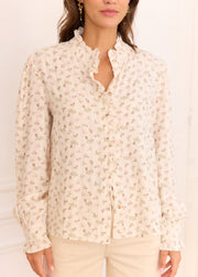 Chemise beige fleurie col volanté