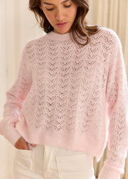 Pull rose Roxy — vue portée de face