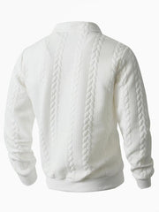 Pull torsadé à col zippé blanc — pièce isolée, vue de dos