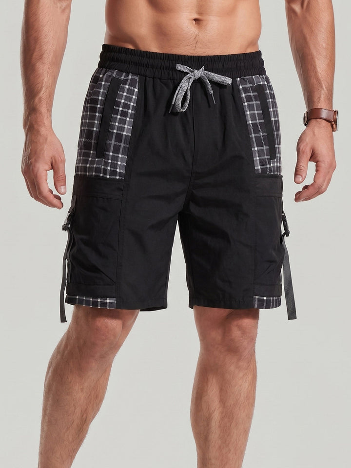 Short à panneaux à carreaux noir, vue portée de face