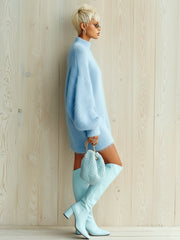 Robe courte ample col montant bleu ciel — vue portée de profil