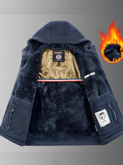 Intérieur de la veste bleu marine ouverte, étiquettes visibles et graphisme de flamme.