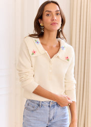 Pull beige Katia — vue portée de trois-quarts