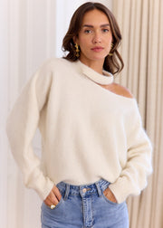 Pull écru Luana — vue portée de profil