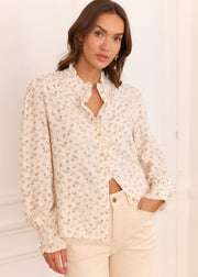 Chemise beige fleurie col volanté