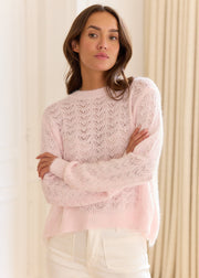 Pull rose Roxy — vue portée de trois-quarts