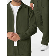 Ensemble chemise et pantalon vert olive — vue portée de face