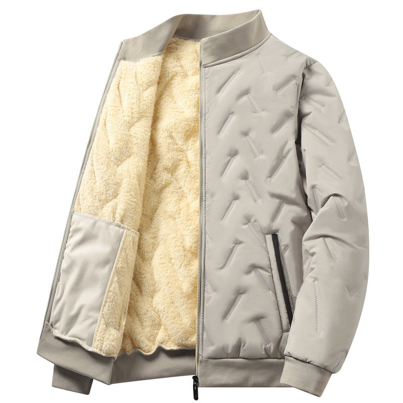 Blouson beige grisé à col montant, ouvert sur un intérieur clair duveteux.