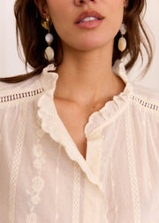 Chemise beige multi-broderies col épaules