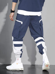 Pantalon cargo contrastes couleurs bleu et blanc — vue portée en pied, de dos