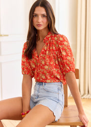 Blouse rouge fleurie légère
