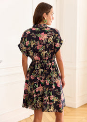 Robe noire fleurie rose vert boutonnée